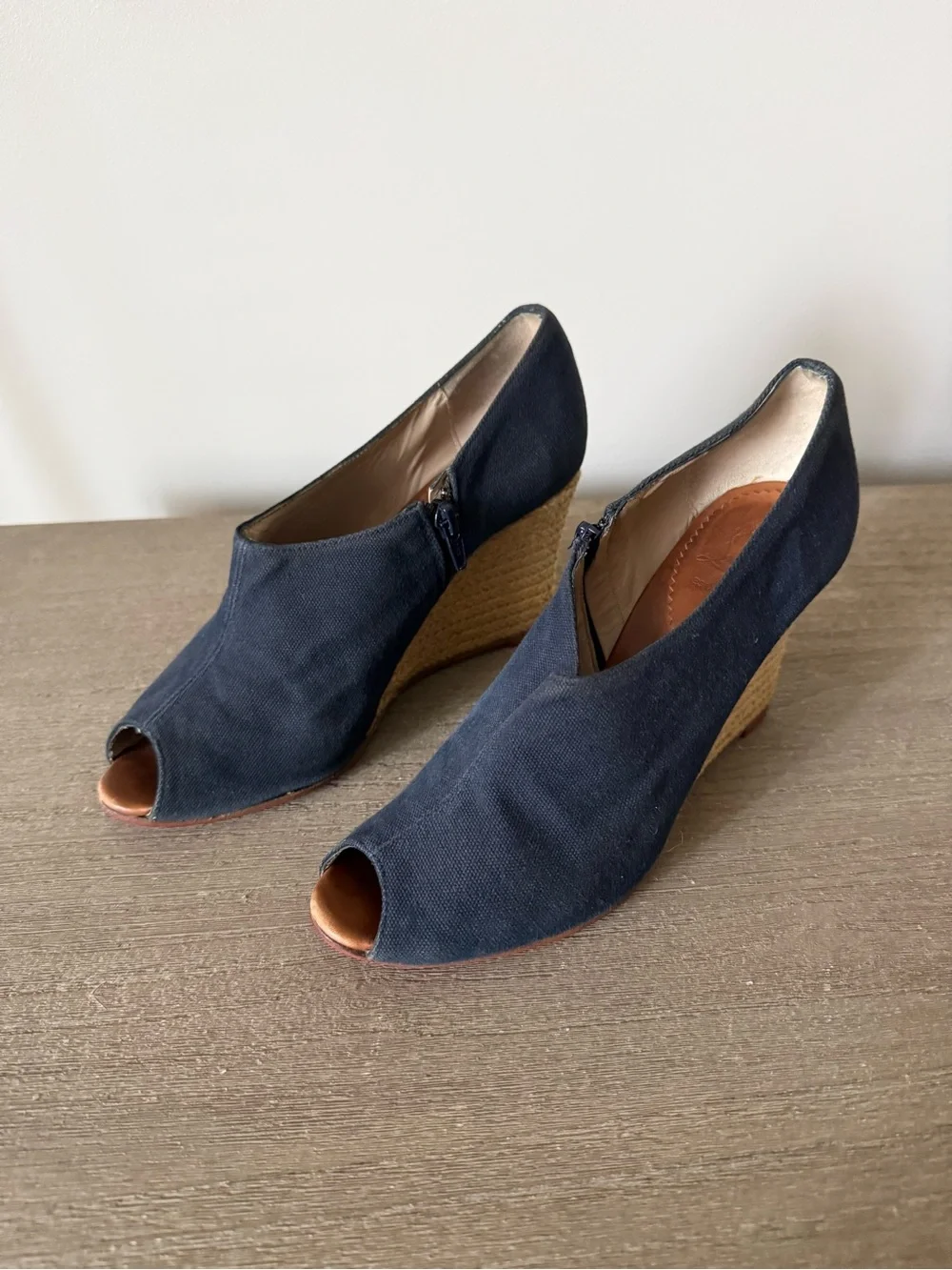 Christian Louboutin Corazon Navy Canvas Espadrille Wedge Peep-Toe Heels Size 39